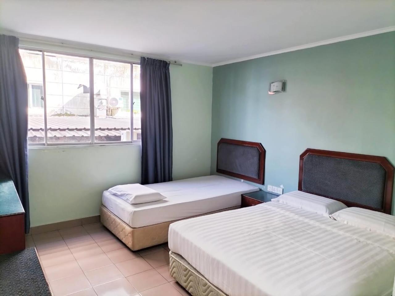 OYO 90632 Faber Inn Bintulu Exterior foto