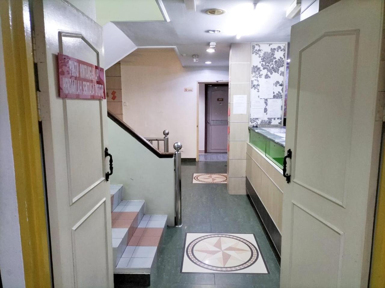 OYO 90632 Faber Inn Bintulu Exterior foto